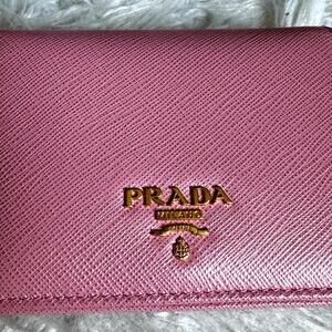 Chic Pink Prada Women's Wallet – Style Meets Function in Every Fold!